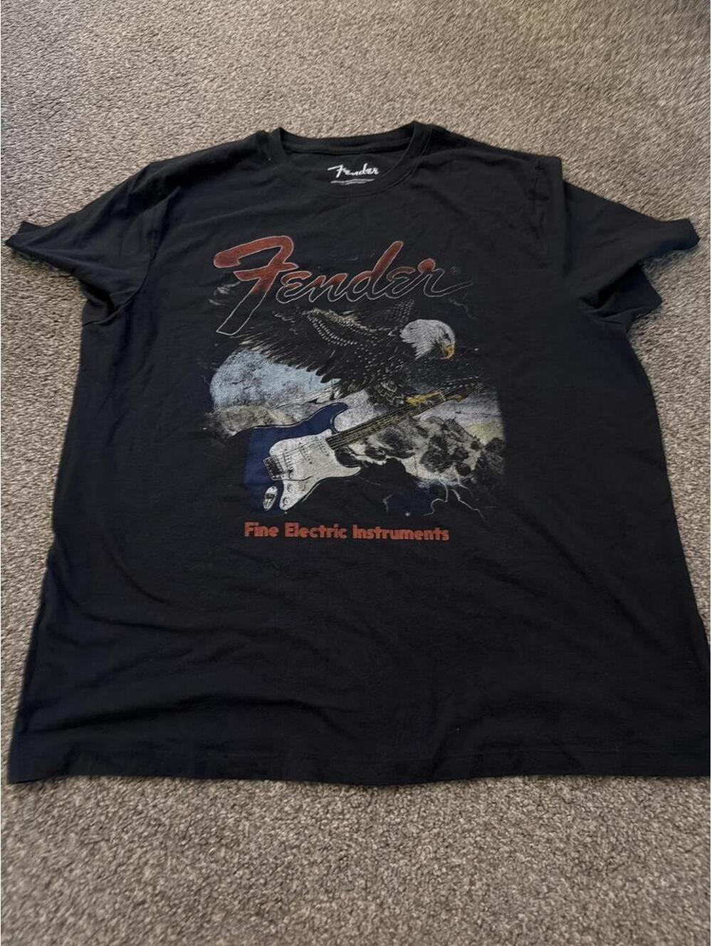 Fender Men's Black Tshirt